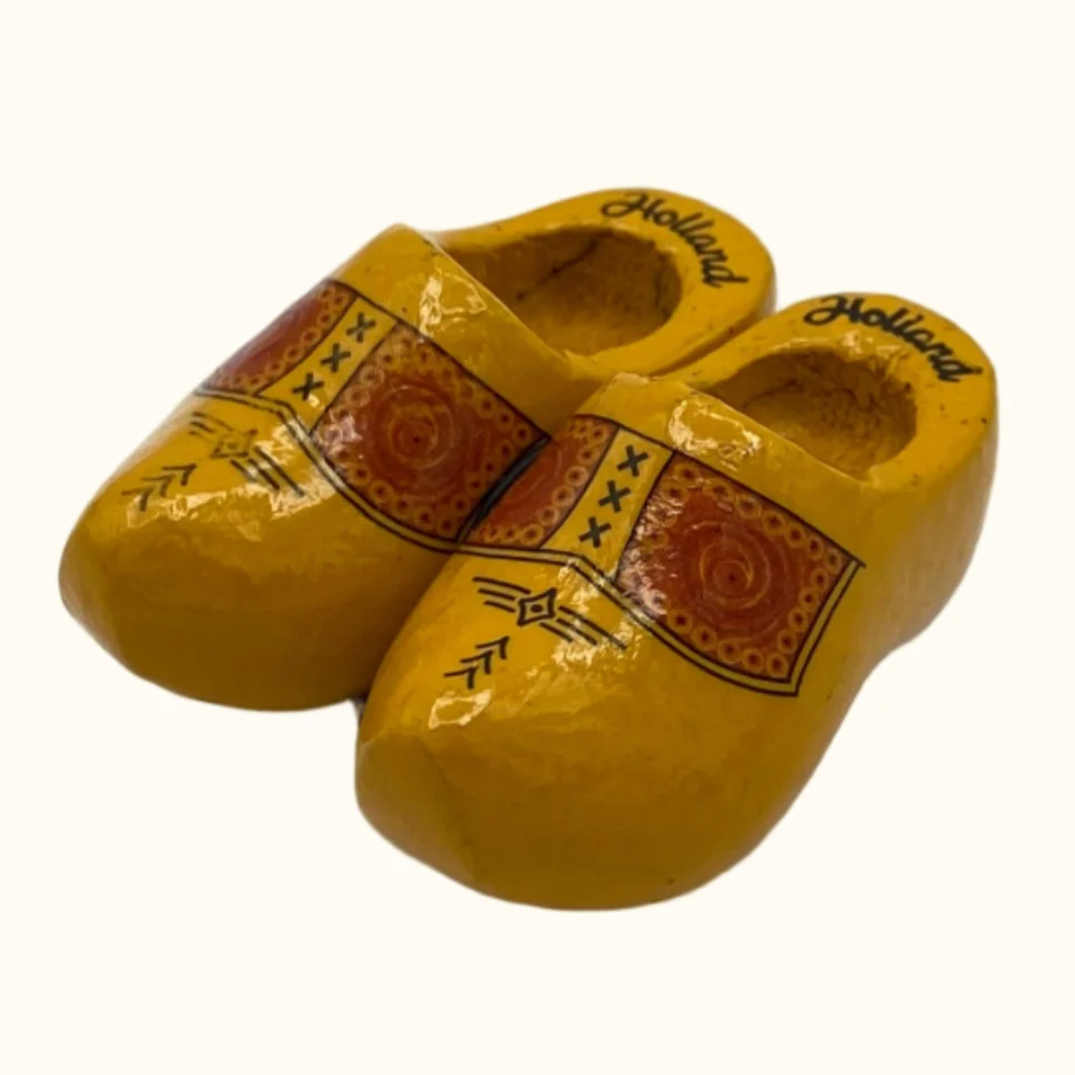 Magnet 2 Wooden Shoes 4cm - Image 13