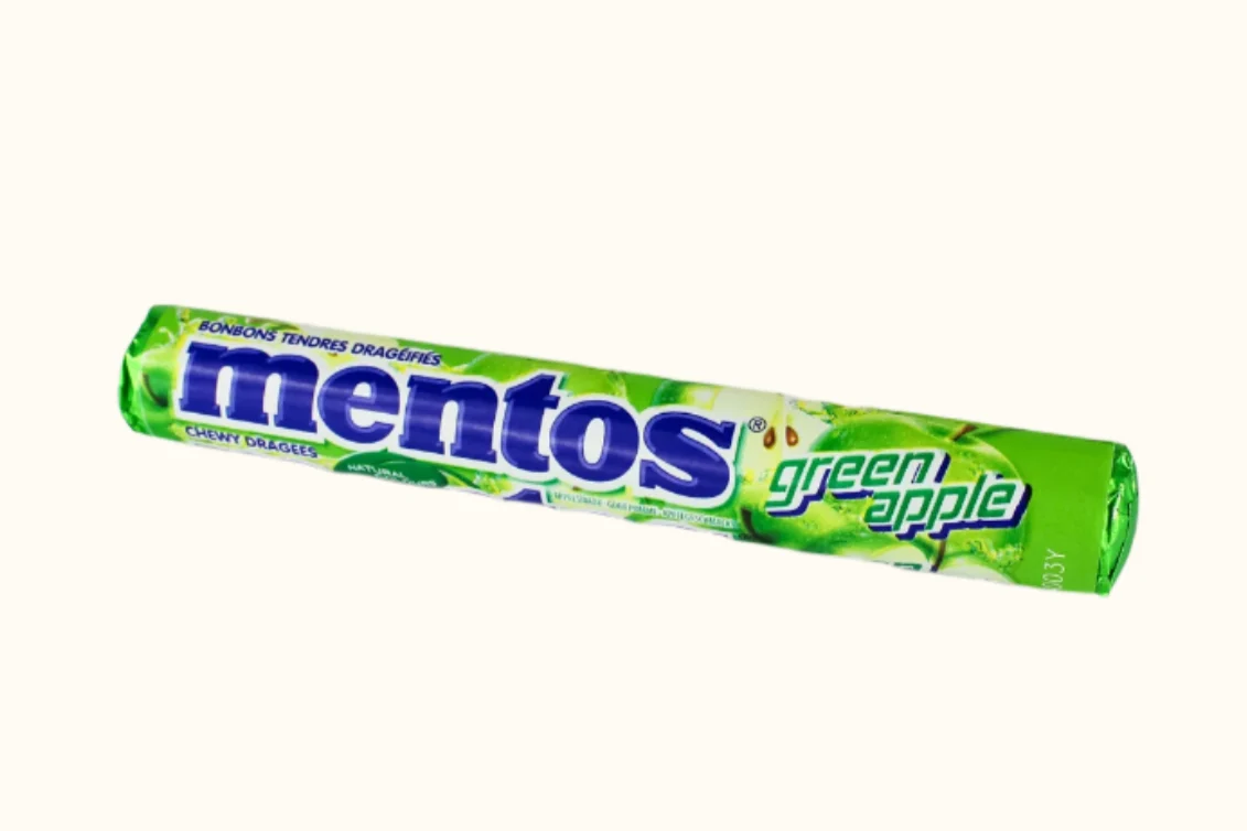 Mentos Red Fruit Mix Roll 37.5g